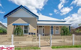 Paddington Villa 3 - Close To Town